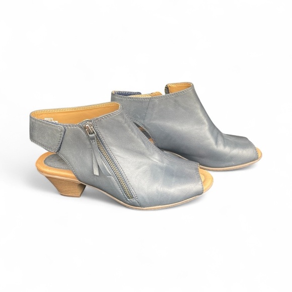 Earth Kristy Women's Admiral Blue Leather Heel Side Zip Bootie Peep Toe Sz 7B - Picture 9 of 9